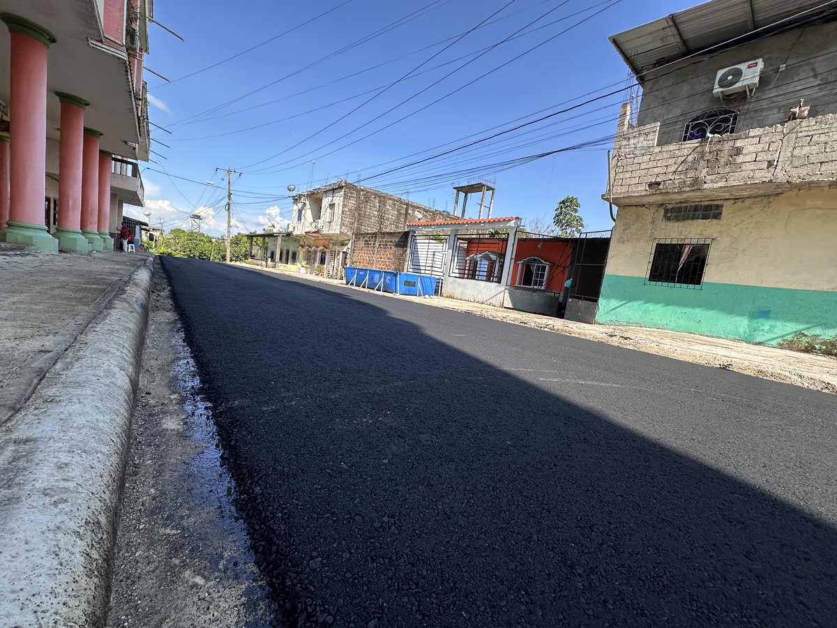Calle Buena Fe en El Empalme luce renovada con aceras y asfalto nuevo