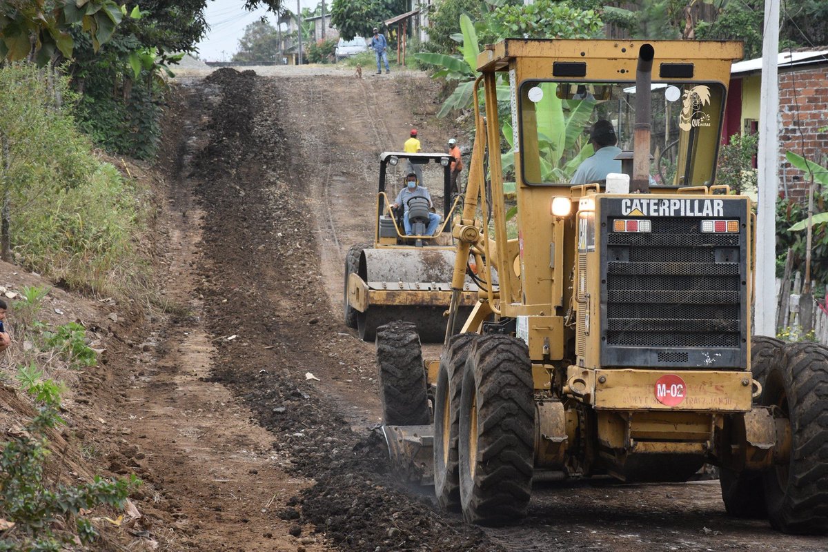 Reconforman calles del barrio Voluntad de Dios en El Empalme