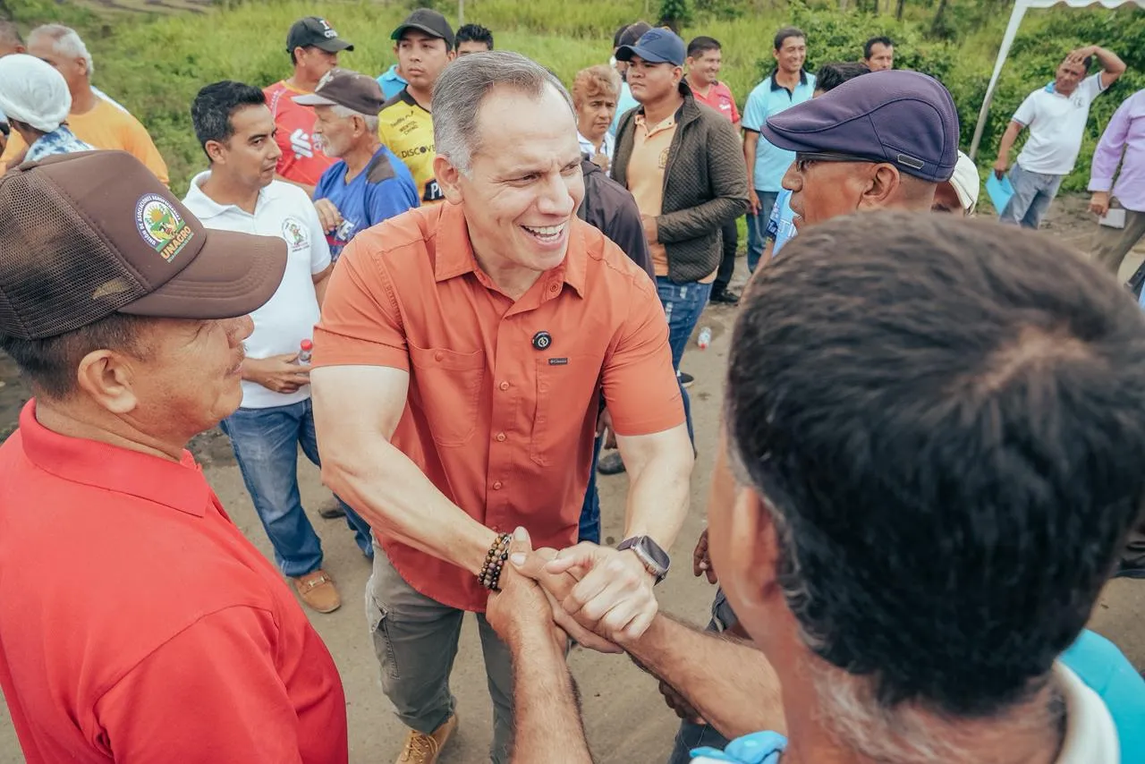 Viceprefectura del Guayas supervisa obras viales en El Empalme, Balzar y Colimes