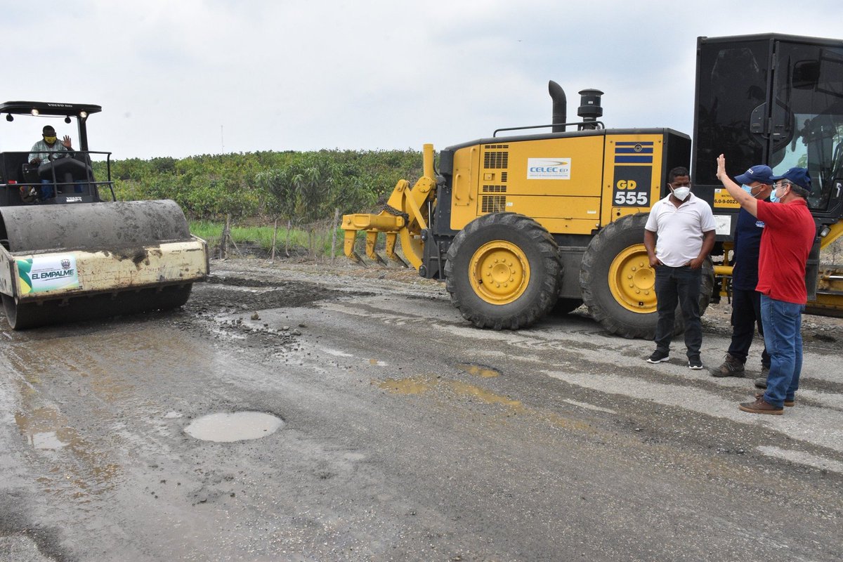Iniciaron obras de reconformación vial en Puerto Palmar, Empalme