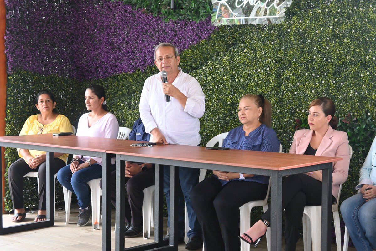 45 mujeres líderes de El Empalme obtienen certificados en taller de formación rural