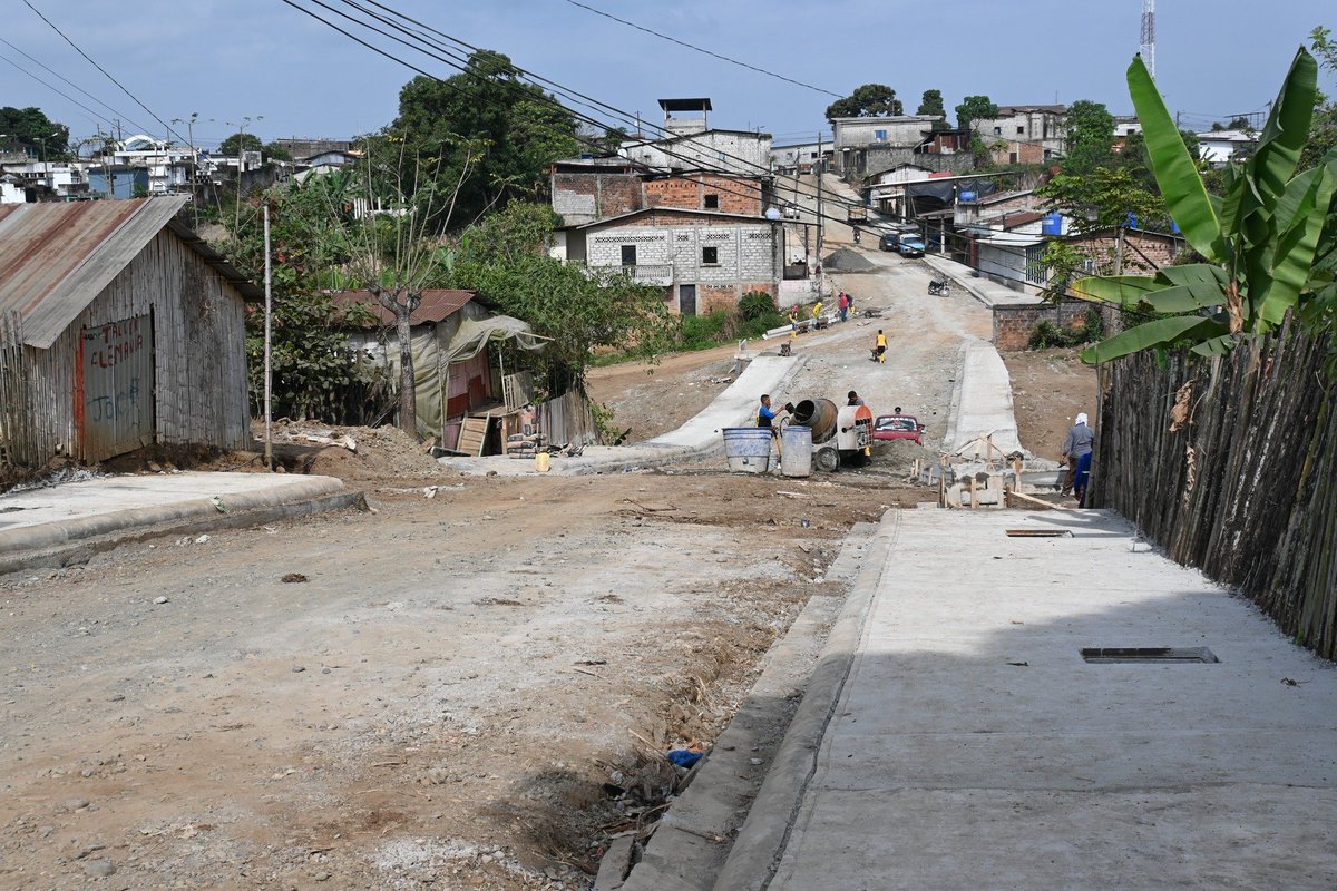 Avanzan obras en calle Loja para mejorar movilidad en La Independencia