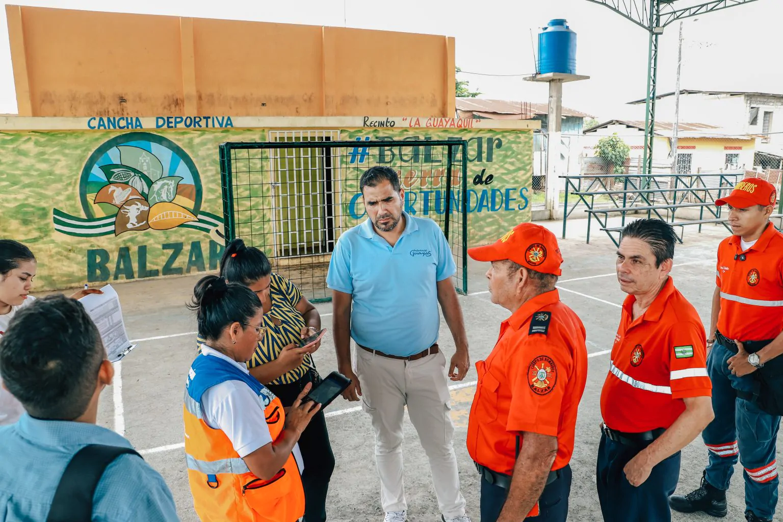 Prefectura y El Empalme inspeccionan 12 sitios para albergar a damnificados