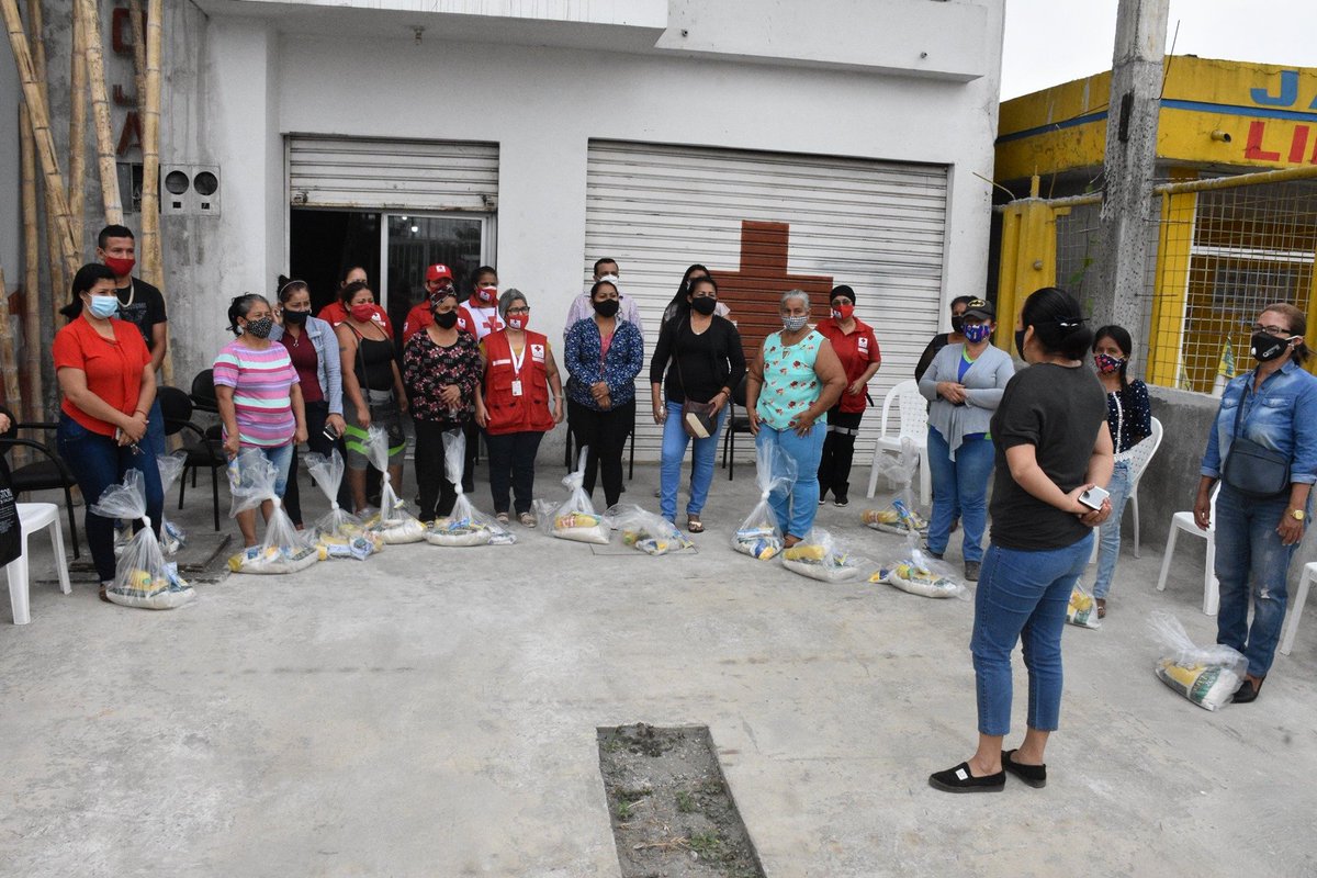 Niños de El Empalme reciben raciones alimenticias con apoyo de Cruz Roja