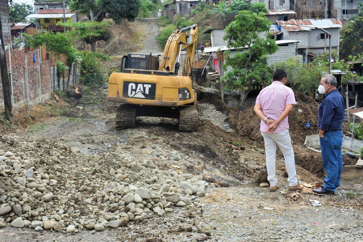 Inician obras de pavimentación y saneamiento en Santa Elena y Humberto Rodríguez