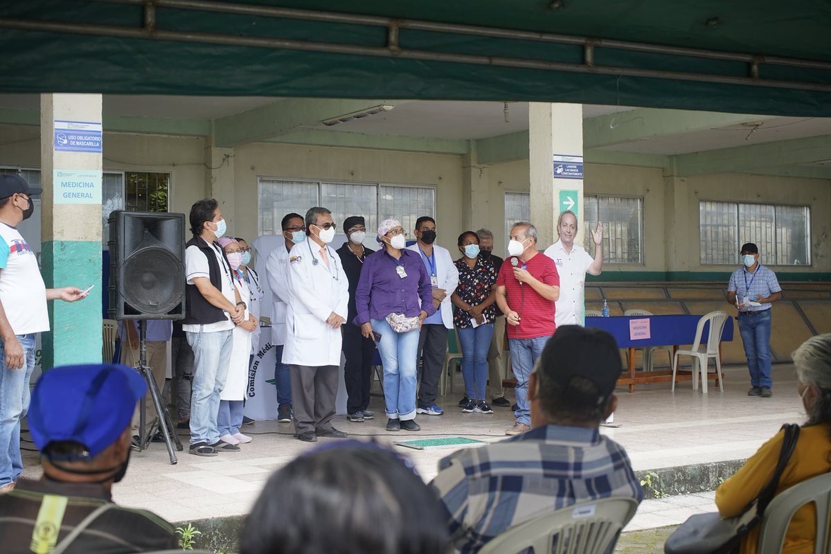 Médicos especialistas atendieron a vecinos vulnerables en El Empalme