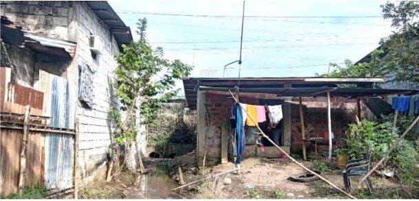 Rubí Magdalena Mendoza obtiene posesión de solar en Guayas